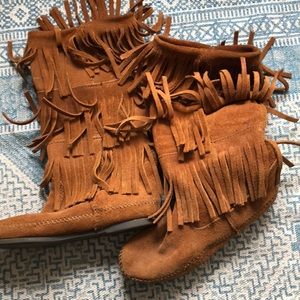 Minnetonka Moccasin boots